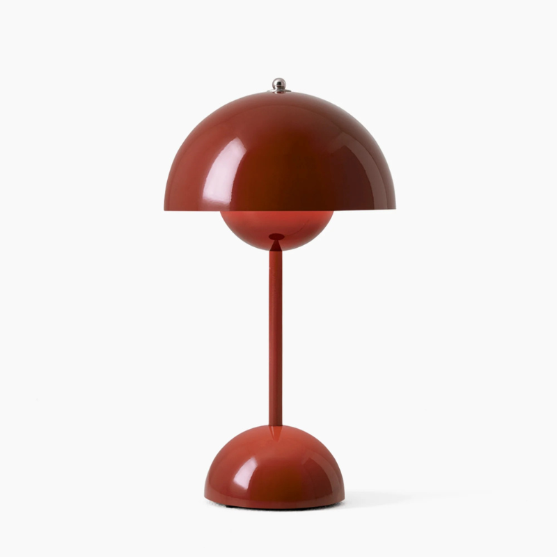 Minimalist rechargeable table lamp with dimmable LED light and cordless design